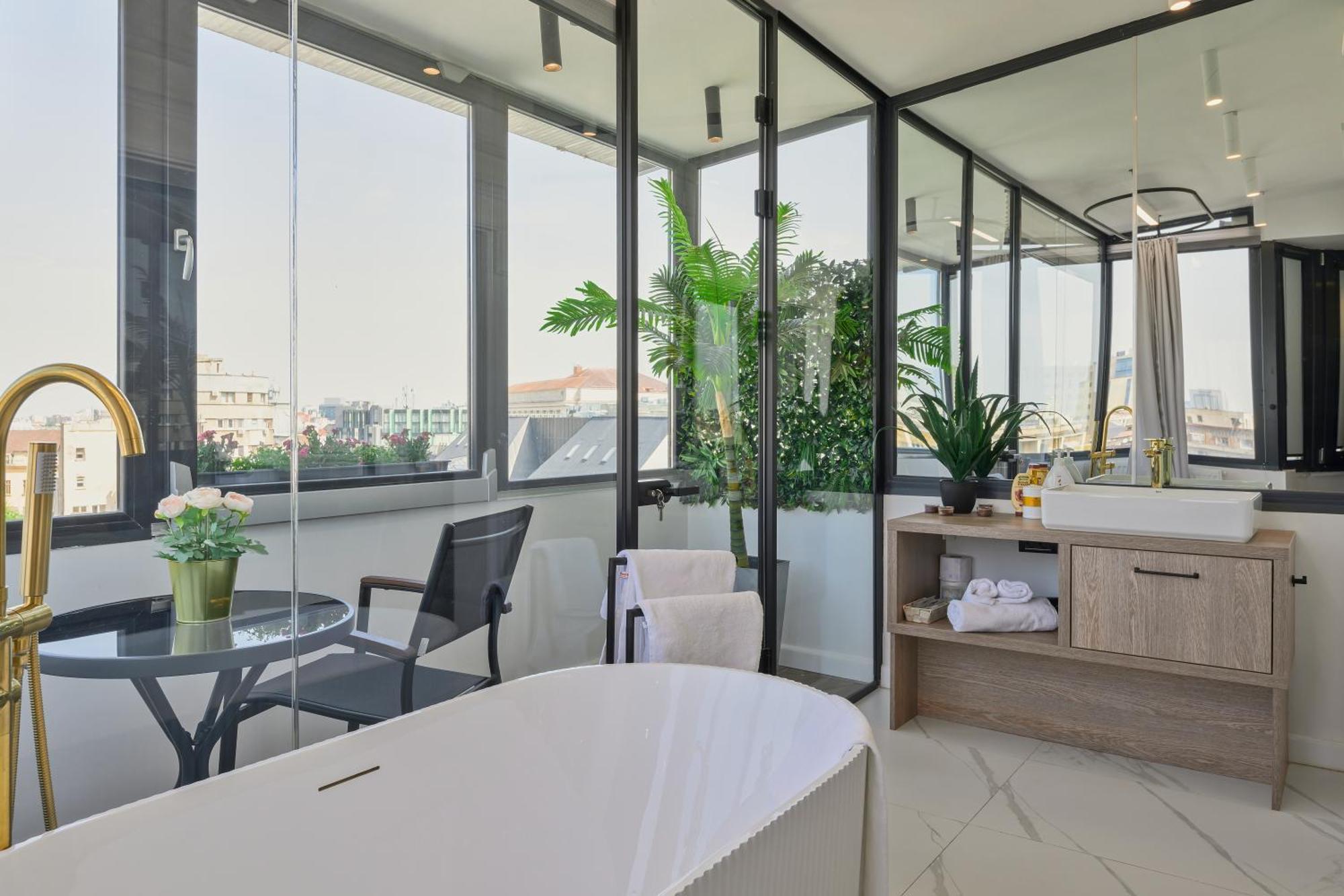 City View - Luxury Apartment A - Old City - Victoriei Bucharest Exterior photo